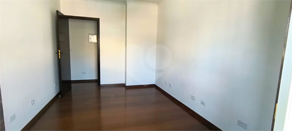 Sobrado à venda com 3 quartos, sendo 2 suítes, em Jardim Ivana, São Paulo, SP