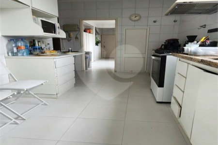 Apartamento à venda com 3 quartos, sendo 1 suíte, em Jardim Paulista, São Paulo, SP