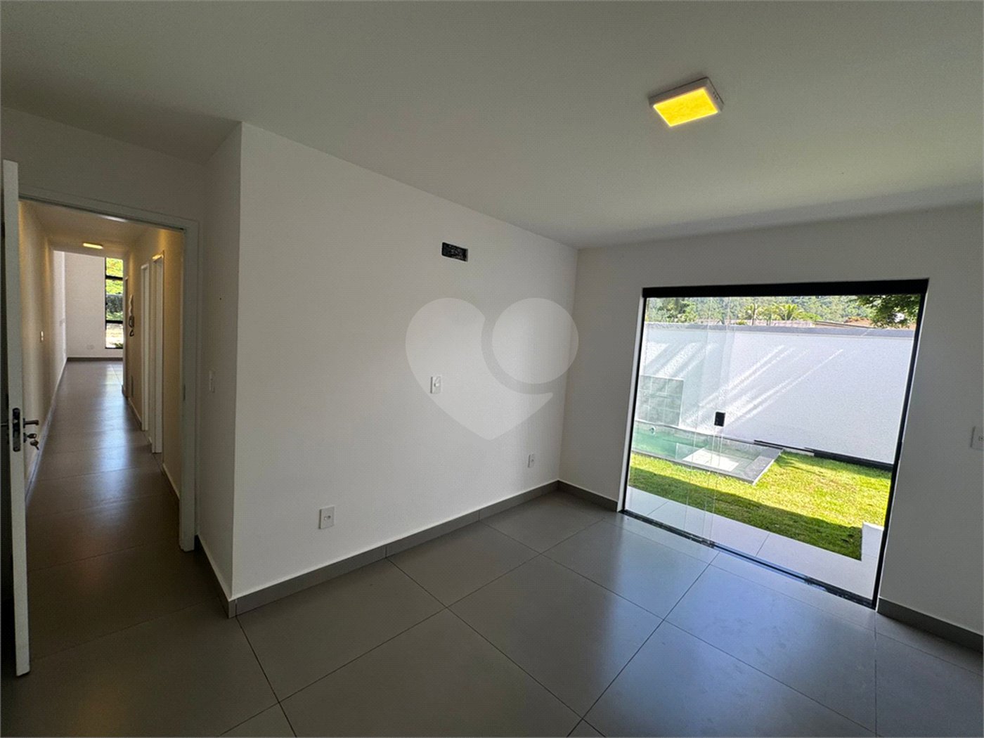 Casa à venda com 3 quartos, sendo 1 suíte, no condomínio Parque Guará, Rio de Janeiro - RJ