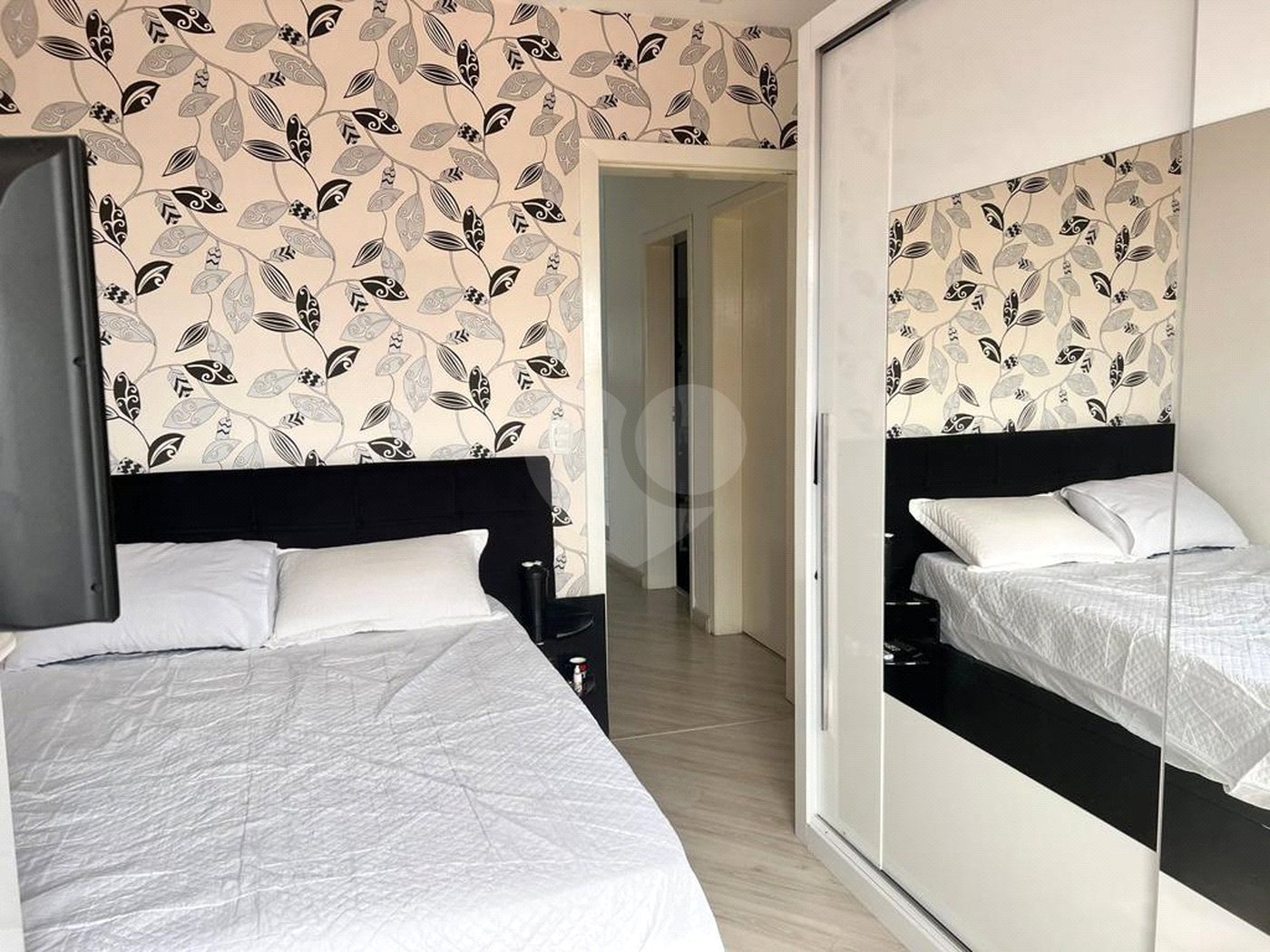 Sobrado à venda com 3 quartos, sendo 1 suíte,  em Jardim Modelo, Suzano, SP