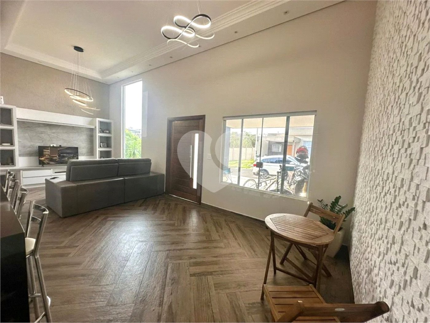 Casa à venda ou para alugar com 3 quartos, sendo 1 suíte,  no condomínio Vila Rica, Indaiatuba - SP