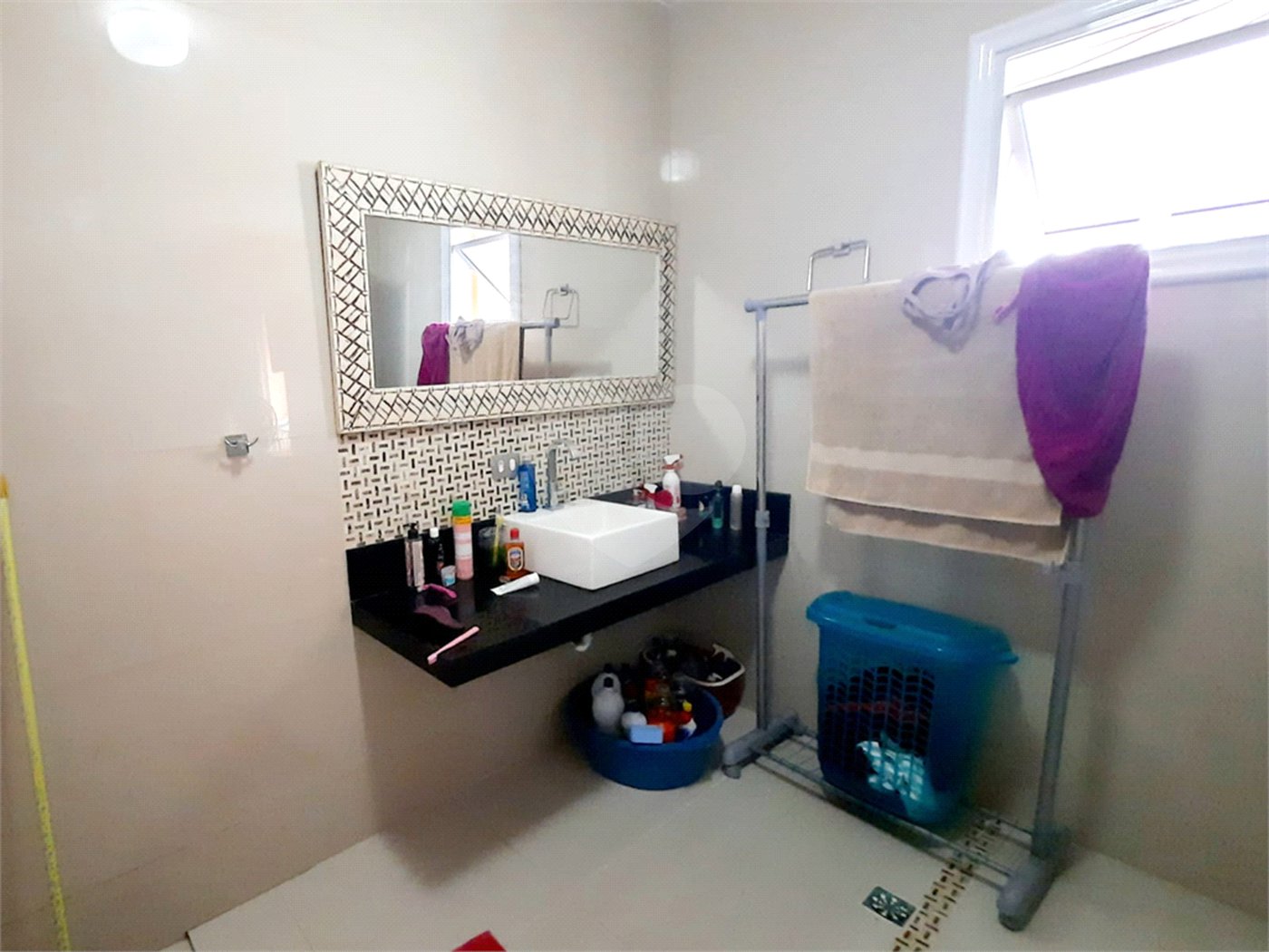 Sobrado à venda com 3 quartos, sendo 1 suíte, em Horto, São Paulo, SP