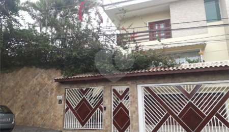 Sobrado à venda com 6 quartos, sendo 5 suítes, em Tremembé, São Paulo, SP