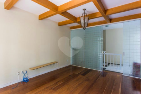 Casa para alugar com 4 suítes no condomínio Chácara Flora, São Paulo - SP