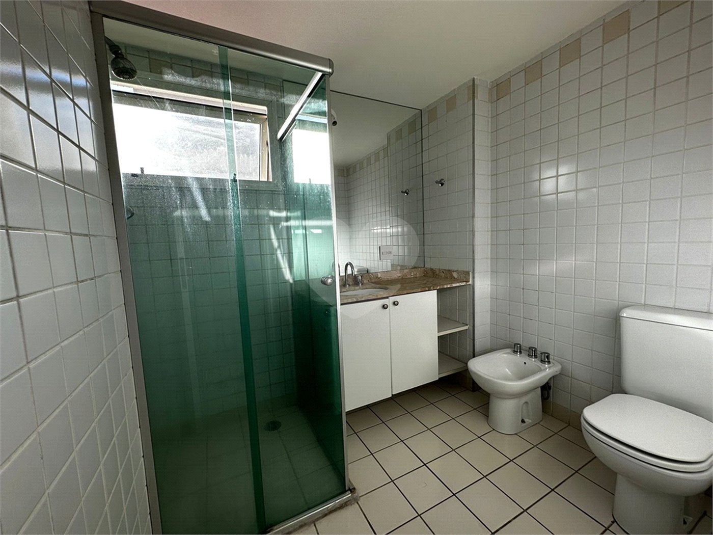 Apartamento à venda com 3 quartos, sendo 1 suíte, em Vila Andrade, São Paulo, SP