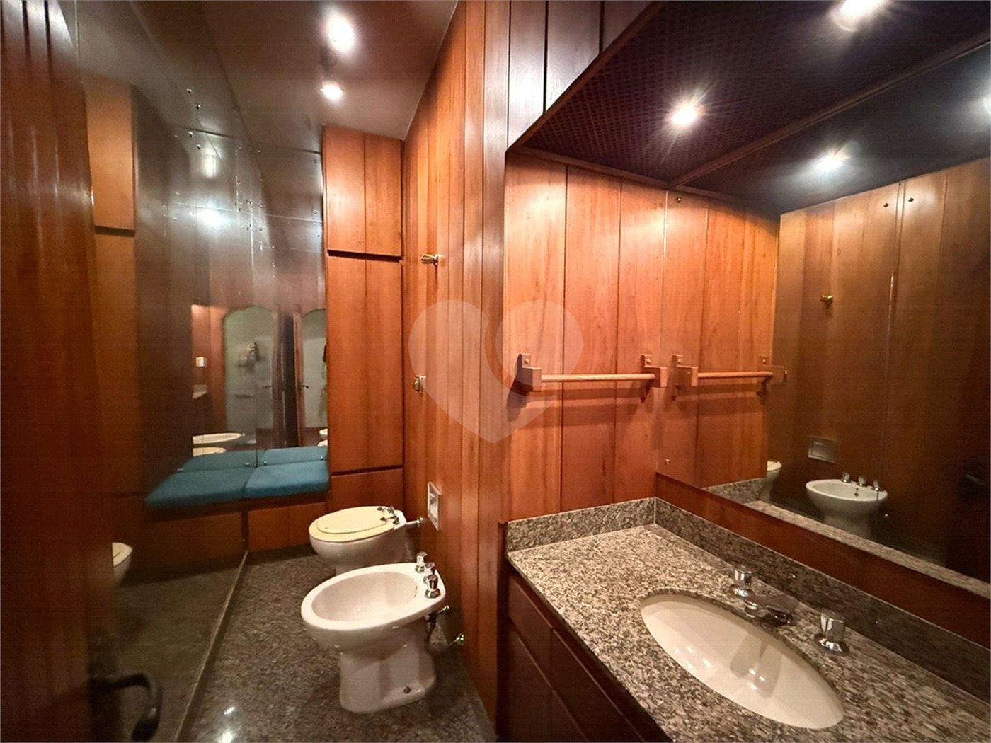 Apartamento à venda com 4 quartos, sendo 2 suítes, no Centro, Araraquara, SP