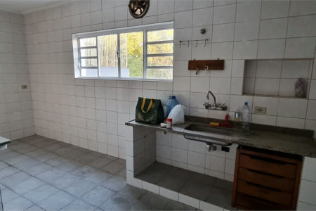 Casa à venda com 3 quartos, sendo 1 suíte, em Jardim Rosa Maria, São Paulo, SP