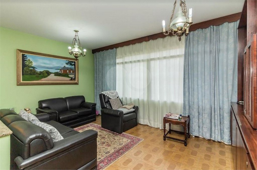 Casa à venda com 3 suítes em Horto, São Paulo, SP