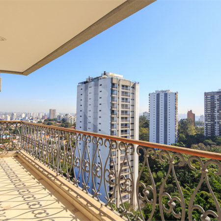Duplex à venda ou para alugar com 5 suítes em Alto da Boa Vista, São Paulo, SP