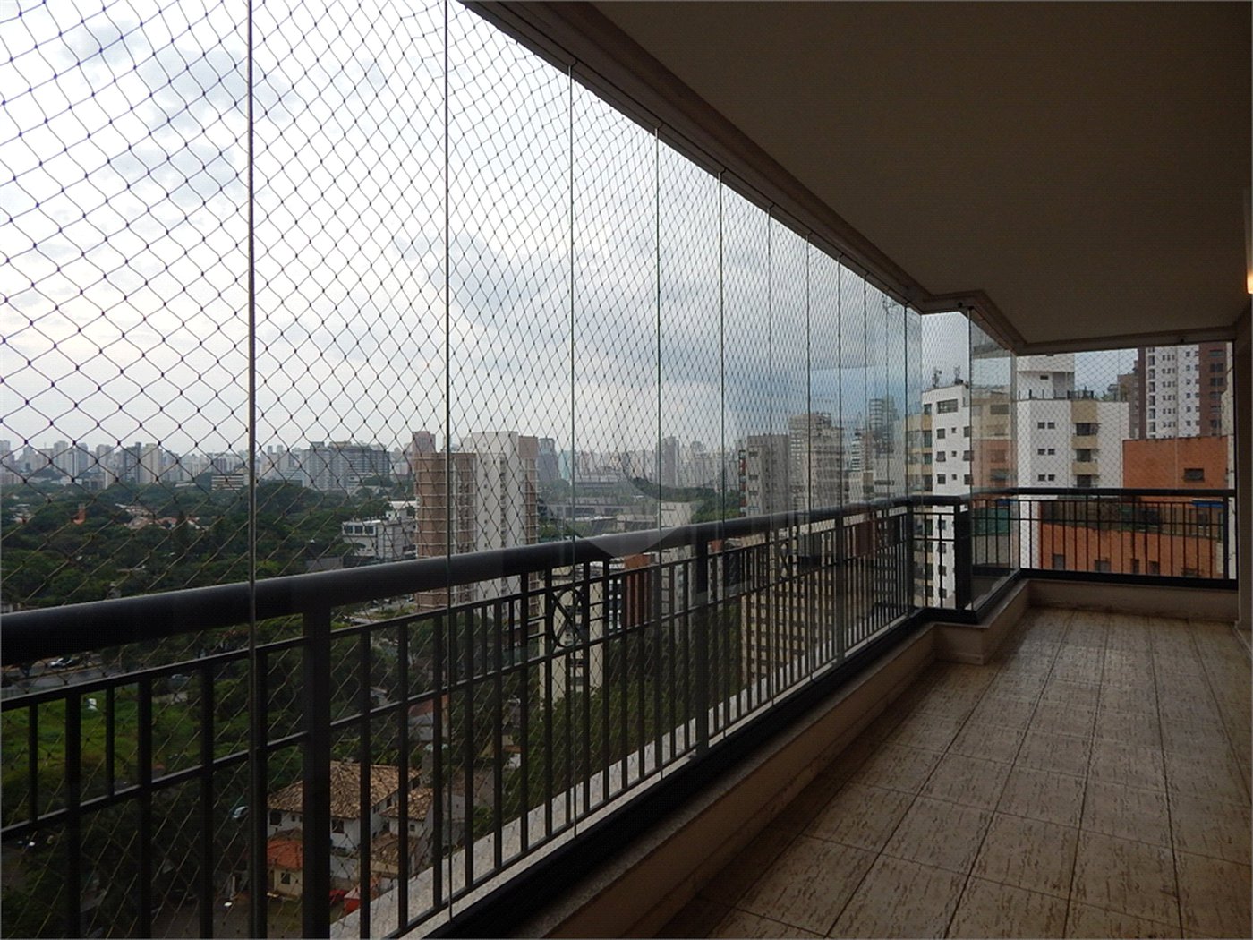Apartamento à venda com 4 suítes em Moema, São Paulo, SP
