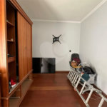Sobrado à venda com 4 quartos, sendo 2 suítes, em Vila Ipojuca, São Paulo, SP