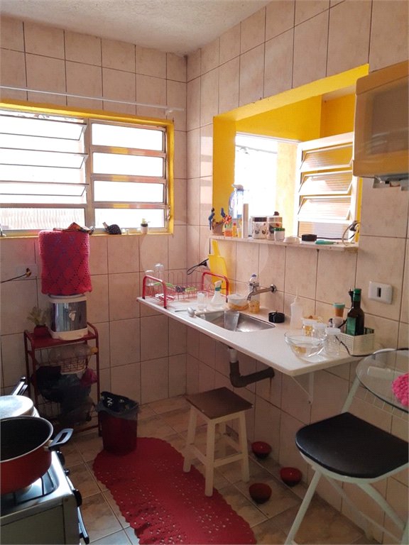 Casa à venda com 4 quartos, sendo 1 suíte, em Jardim das Palmas, São Paulo, SP