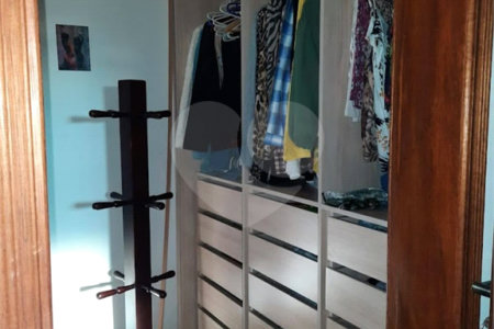 Casa à venda com 3 quartos, sendo 1 suíte,  no condomínio Village Ipanema 1, Araçoiaba da Serra - SP