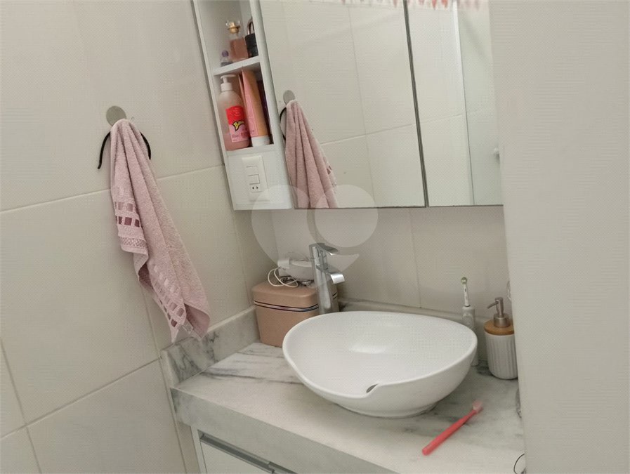 Sobrado à venda com 3 quartos, sendo 2 suítes, em Vila Dom Pedro I, São Paulo, SP