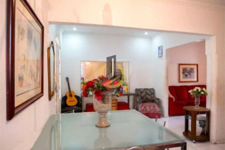 Casa à venda com 3 quartos, sendo 1 suíte, em Cambuci, São Paulo, SP