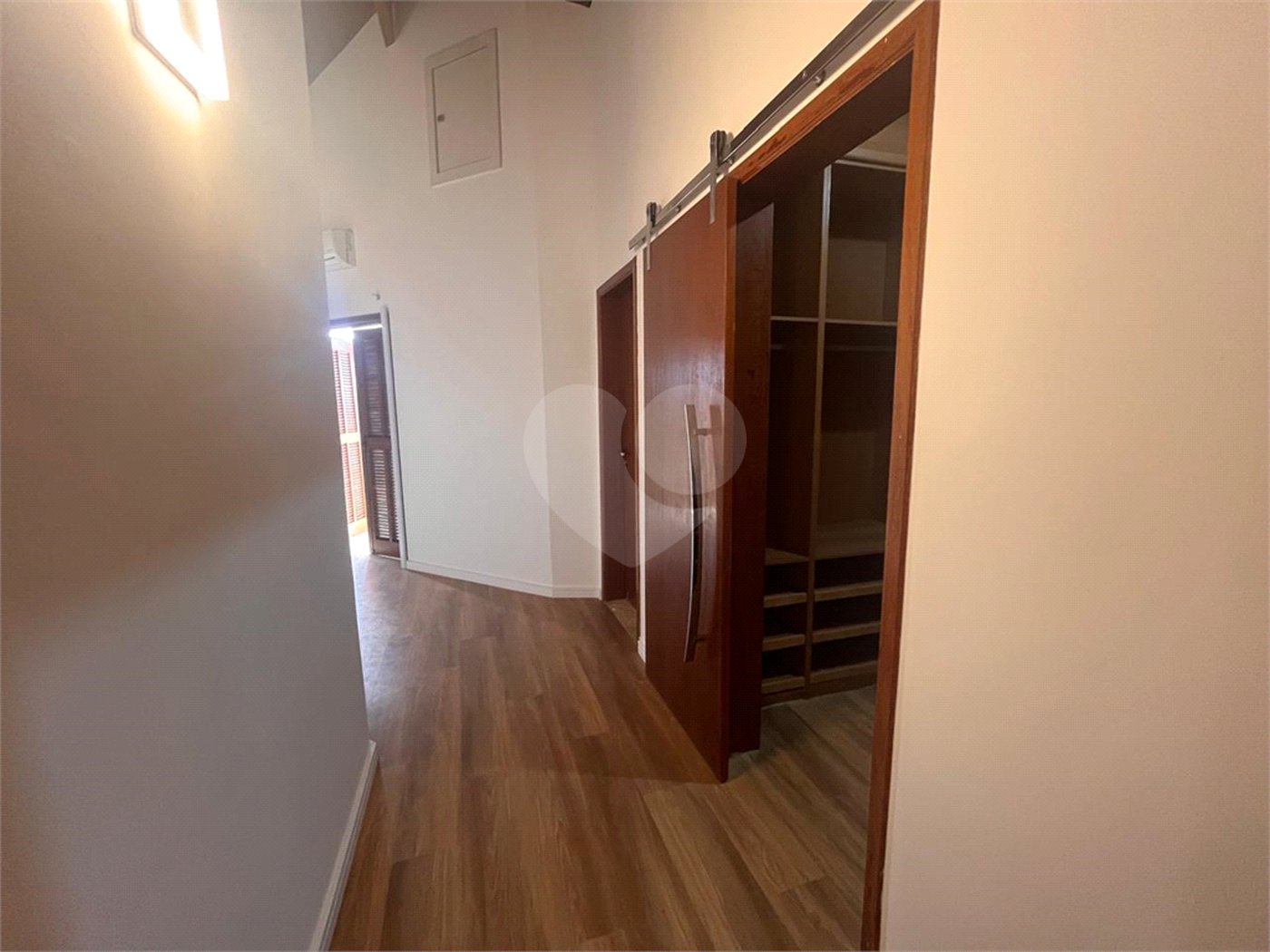 Sobrado à venda com 3 quartos, sendo 1 suíte, em Cidade Parquelandia, Mogi das Cruzes, SP