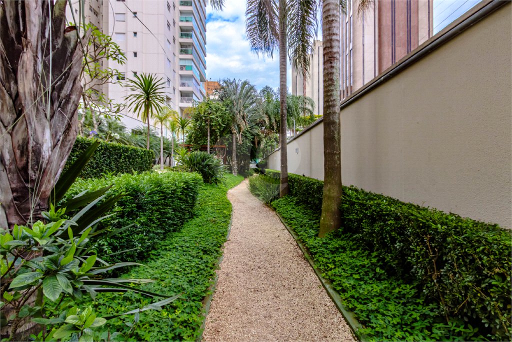 Apartamento à venda com 2 suítes em Brooklin, São Paulo, SP
