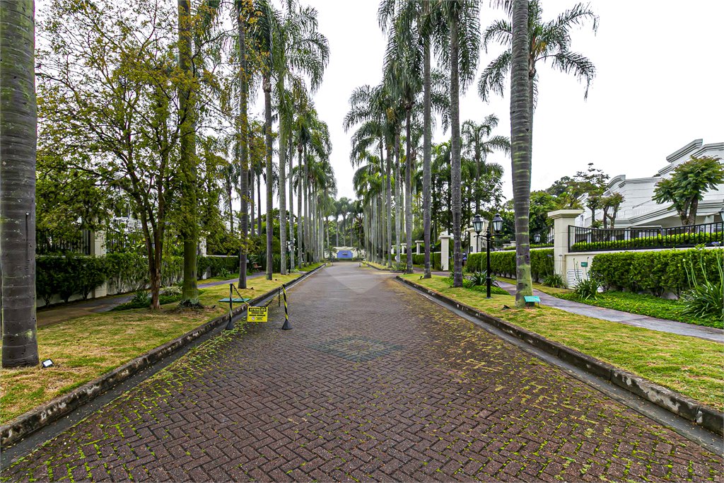 Casa à venda ou para alugar com 3 suítes no condomínio Palm Hill, São Paulo - SP