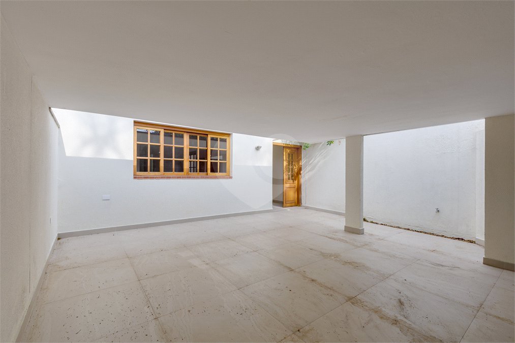 Casa de Vila à venda com 3 quartos, sendo 2 suítes, em Santo Amaro, São Paulo, SP
