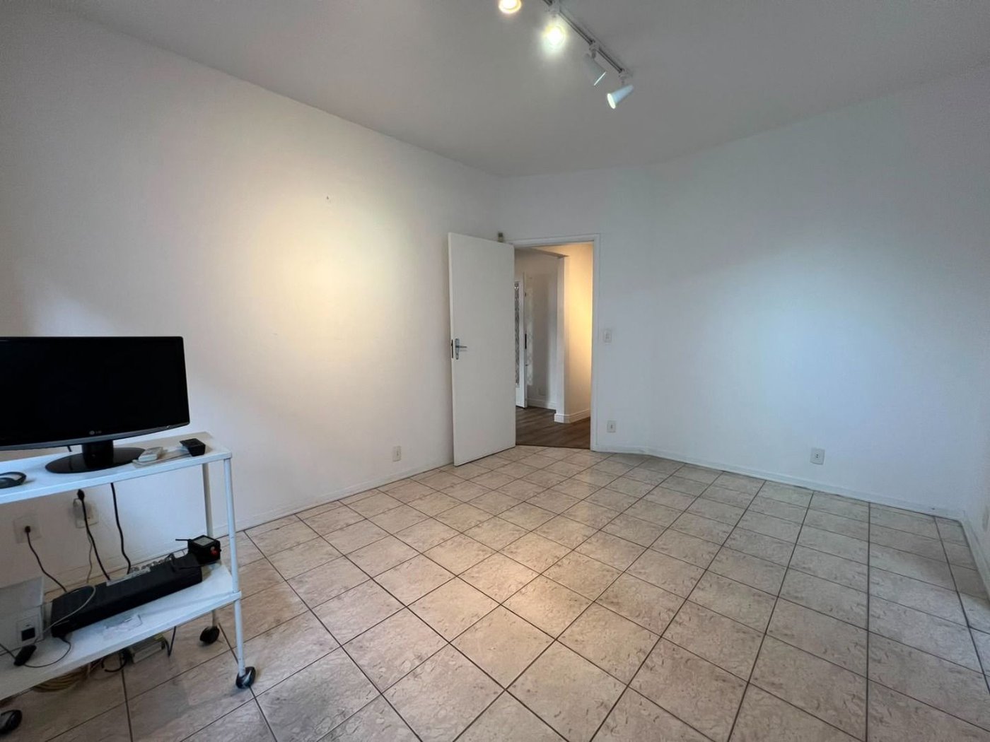 Casa para alugar, 305 m² por R$ 31.379,07 - Boqueirão - Santos/SP