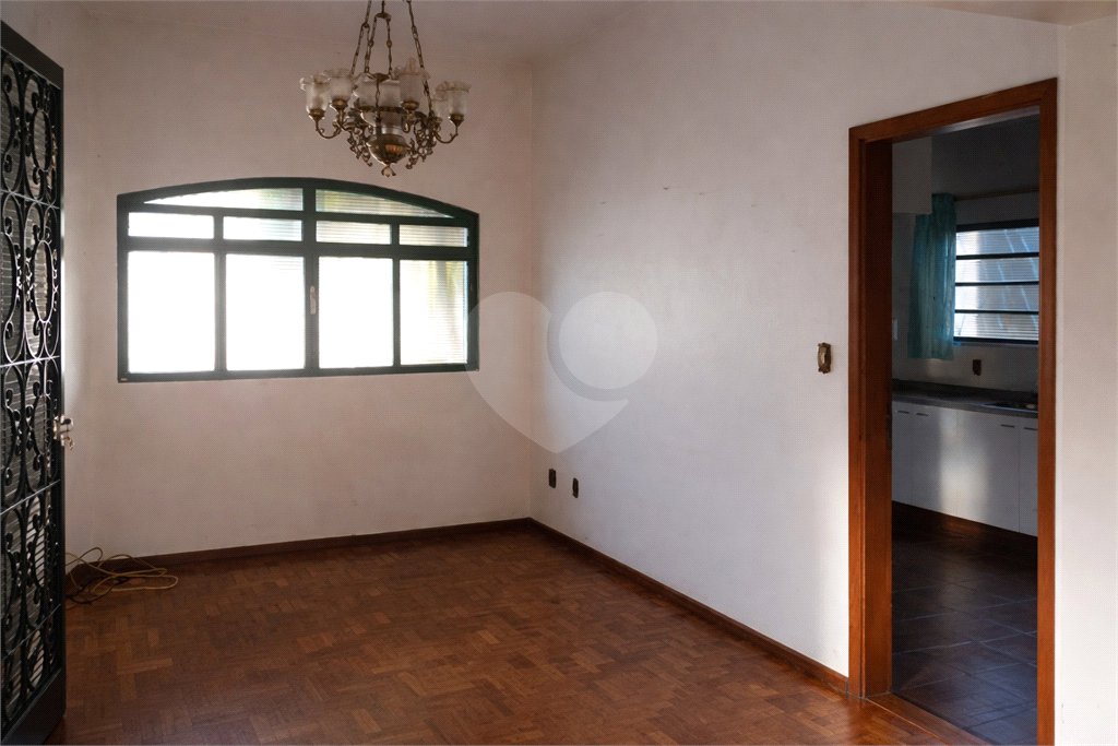Casa à venda com 2 quartos, sendo 1 suíte, no Centro, Araraquara, SP