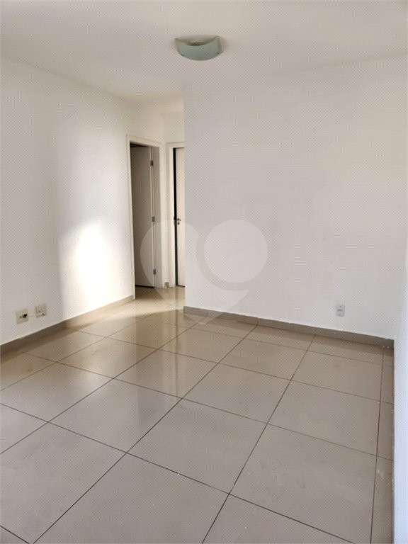 Apartamento à venda com 2 quartos em Parque Edu Chaves, São Paulo, SP