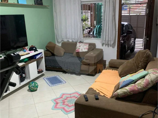 Casa à venda com 3 quartos, sendo 1 suíte,  em Vila Mazzei, São Paulo, SP