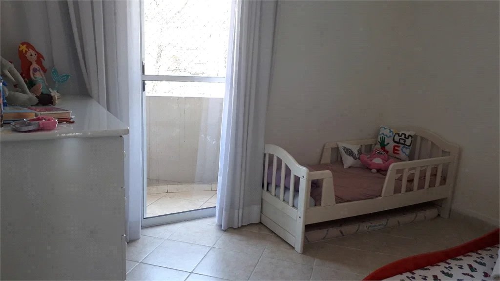 Sobrado à venda com 3 quartos, sendo 1 suíte,  em Jardim Ester, São Paulo, SP
