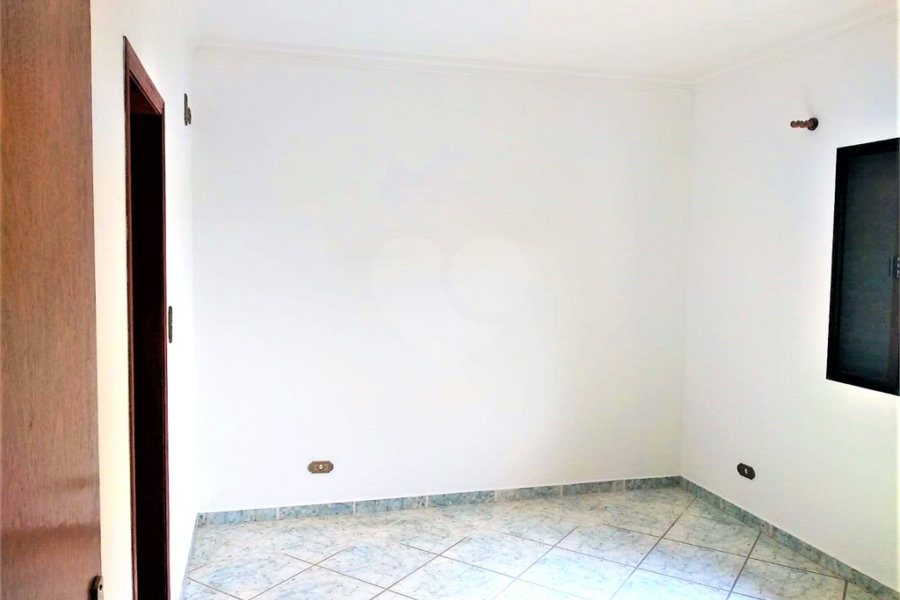 Sobrado à venda com 3 suítes em Jardim Leonor Mendes de Barros, São Paulo, SP