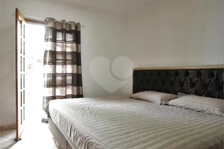 Sobrado à venda com 3 quartos, sendo 1 suíte, em Lar São Paulo, São Paulo, SP