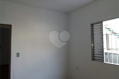 Sobrado à venda com 2 quartos, sendo 1 suíte, em Vila Urupês, Suzano, SP