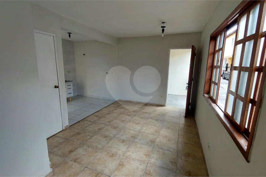 Casa para alugar com 3 quartos, sendo 1 suíte, em Vila Isolina Mazzei, São Paulo, SP
