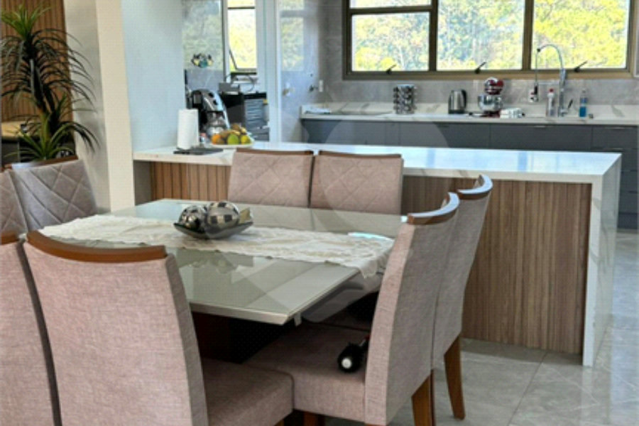 Apartamento à venda com 4 quartos, sendo 1 suíte, em Tremembé, São Paulo, SP