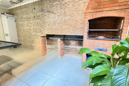 Sobrado à venda com 3 quartos, sendo 1 suíte, em Jardim São Guilherme, Sorocaba, SP