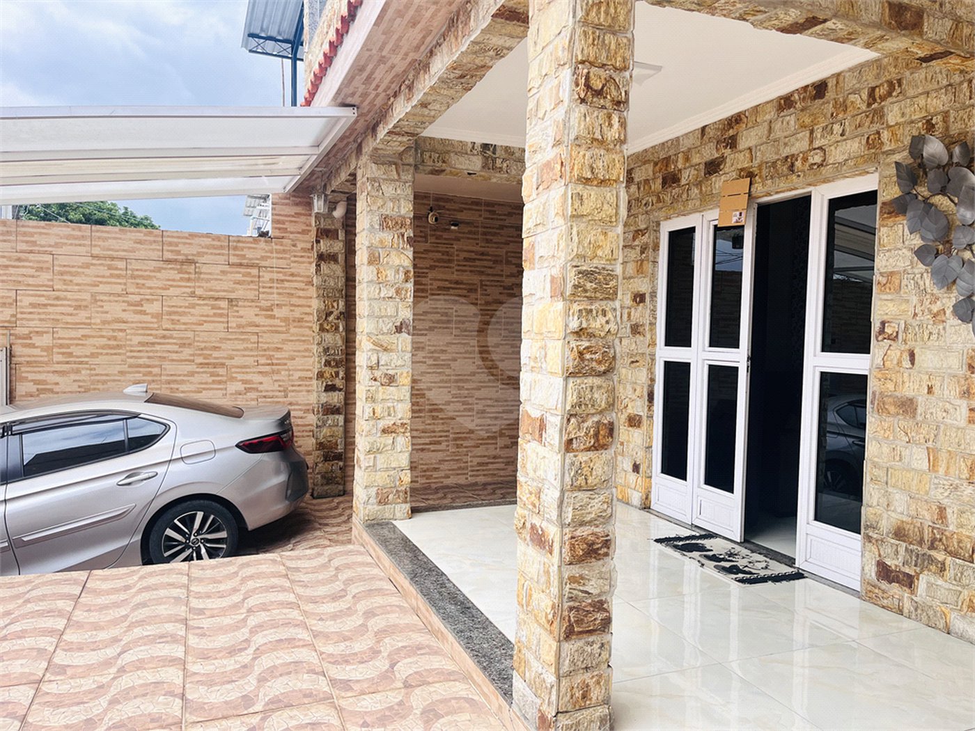 Casa à venda com 3 quartos, sendo 1 suíte, em Campo Grande, Rio de Janeiro, RJ