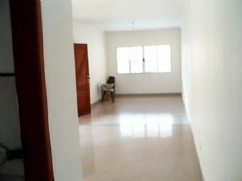 Sobrado à venda com 4 quartos, sendo 2 suítes,  em Vila Sônia, São Paulo, SP
