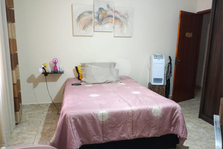 Casa à venda com 5 quartos, sendo 1 suíte, em Vila Guilherme, São Paulo, SP