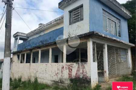 Sobrado à venda com 3 quartos, sendo 1 suíte, em Cidade Patriarca, São Paulo, SP