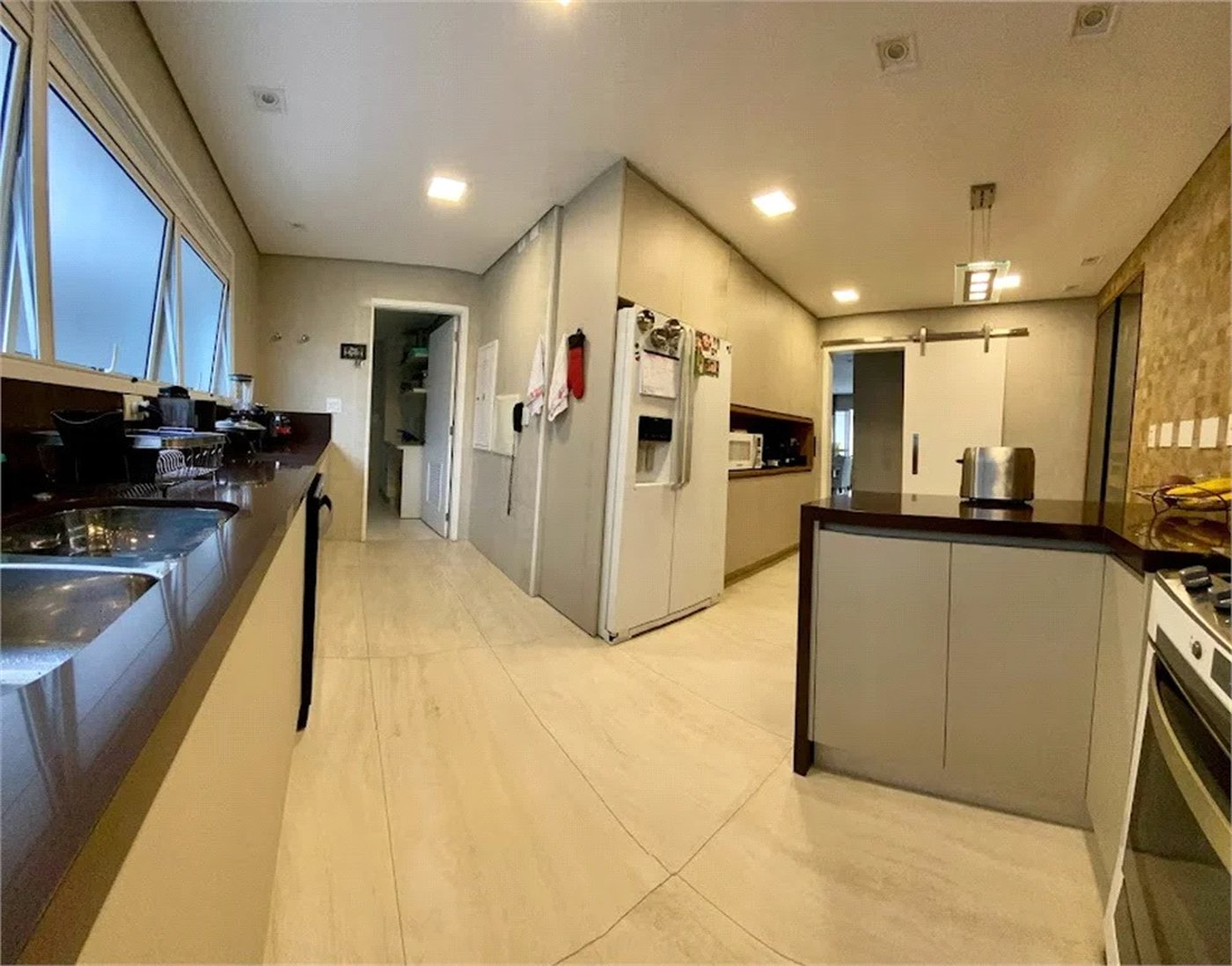 Apartamento à venda com 3 suítes em Vila Suzana, São Paulo, SP