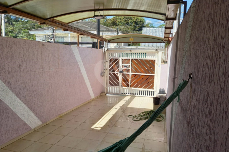 Sobrado à venda com 2 quartos em Tremembé, São Paulo, SP
