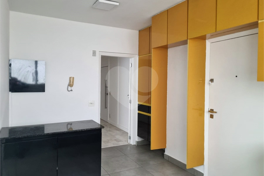 Apartamento à venda com 3 quartos, sendo 1 suíte, em Jardim América, São Paulo, SP