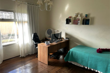 Casa à venda com 4 quartos, sendo 2 suítes, em Vila Aparecida, Itapetininga, SP