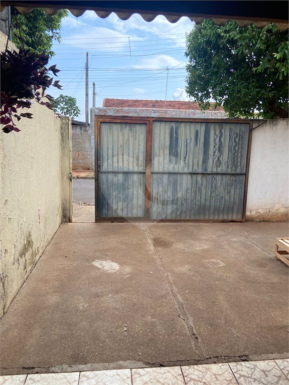Casa à venda com 2 quartos em Jardim Cangalha, Três Lagoas, MS