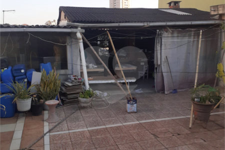Casa à venda com 4 quartos, sendo 1 suíte, em Vila Gustavo, São Paulo, SP