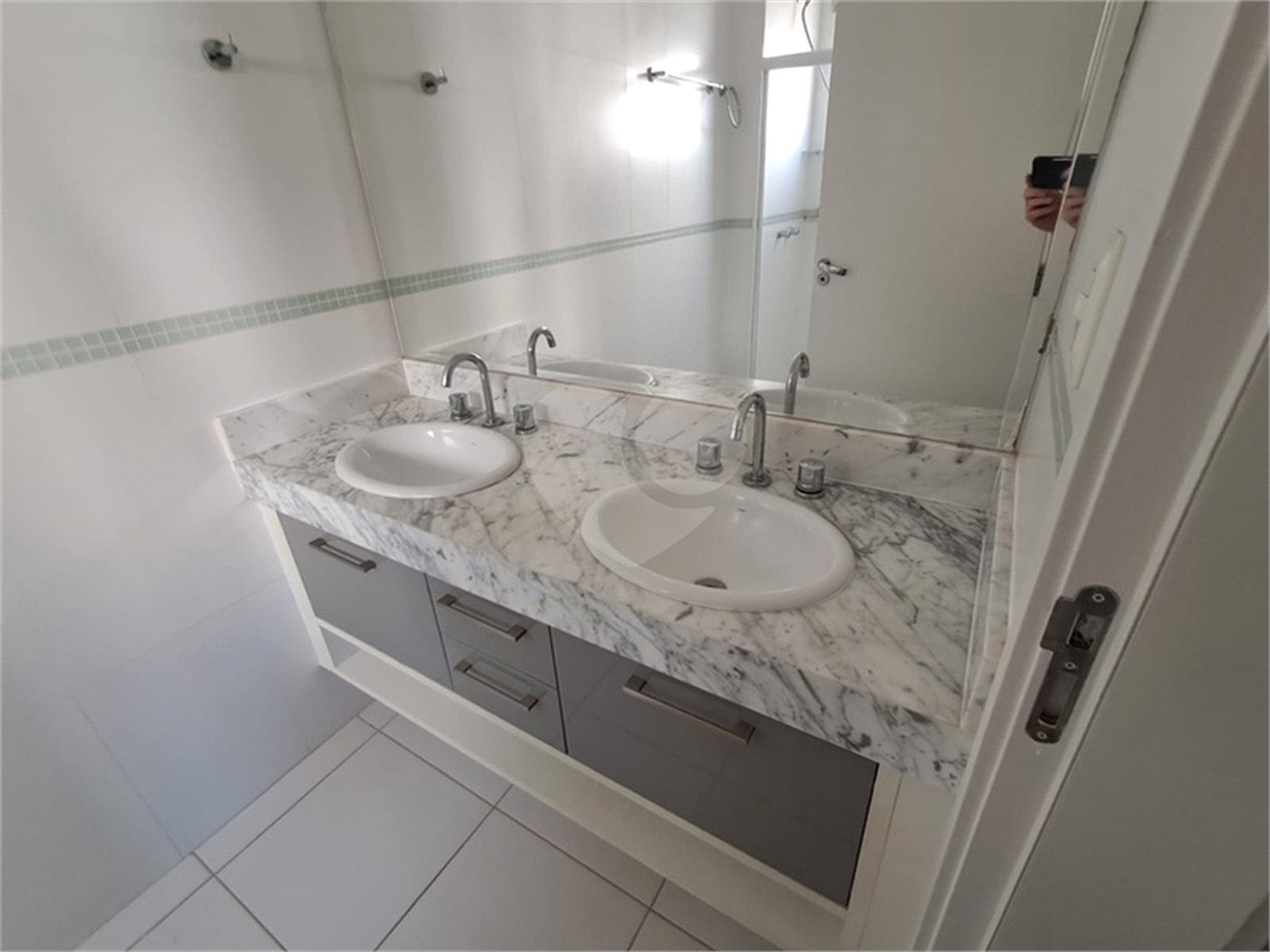 Apartamento à venda com 3 suítes em Parque Campolim, Sorocaba, SP