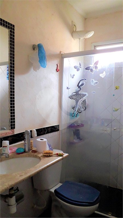 Casa à venda com 3 quartos, sendo 1 suíte,  no condomínio Jardim das Palmas, São Paulo - SP