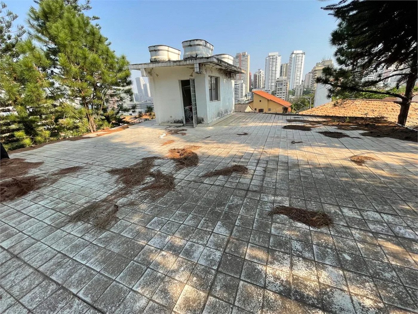 Casa à venda com 3 quartos, sendo 1 suíte, em Jardim Panorama, São Paulo, SP