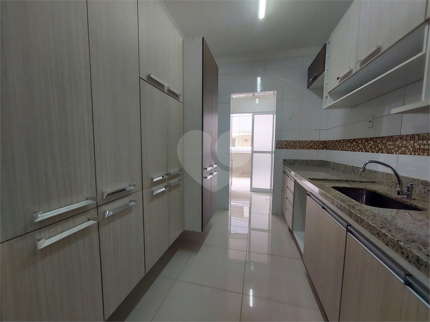 Apartamento à venda com 2 quartos, sendo 1 suíte, em Santa Claudina, Vinhedo, SP