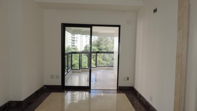 Apartamento à venda com 3 suítes em Jardim Marajoara, São Paulo, SP