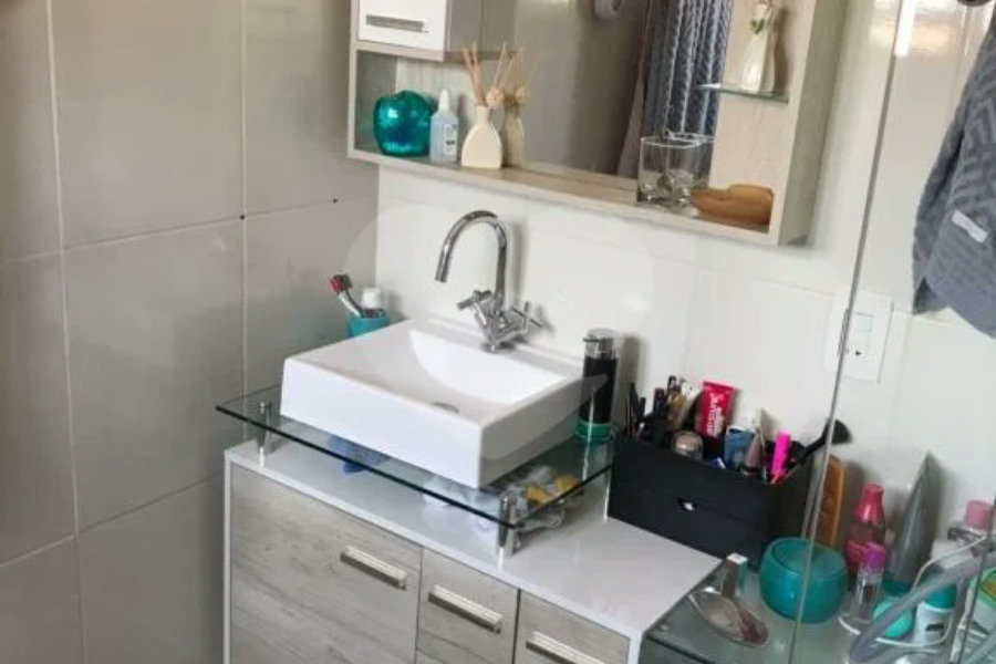 Ótima casa à venda em condomínio próximo ao metro e shopping Tucuruvi